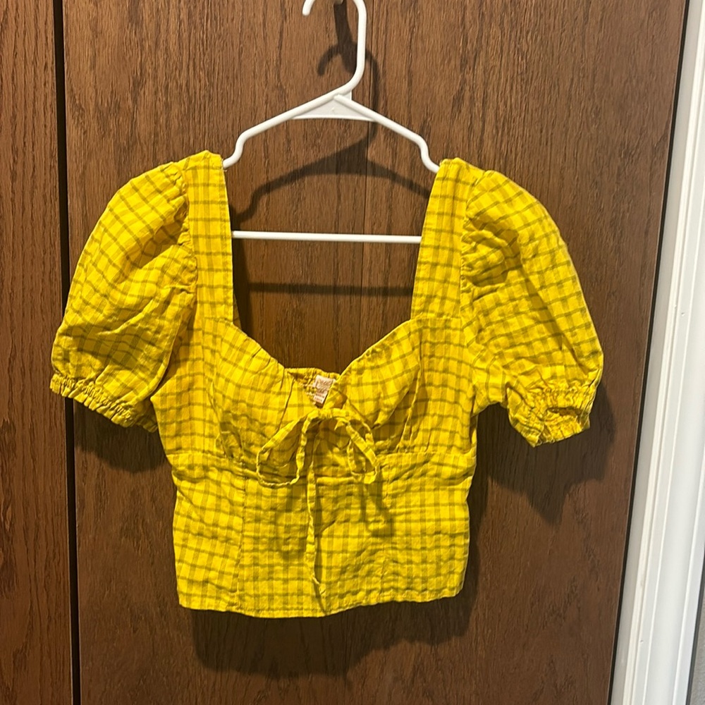 A Peach Yellow & Black Plaid Style Top